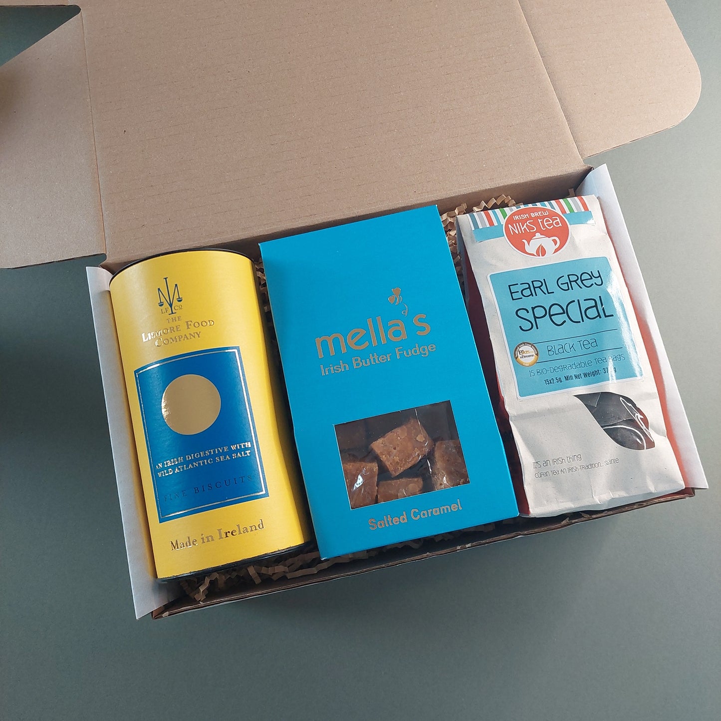 Tea & Treats Box